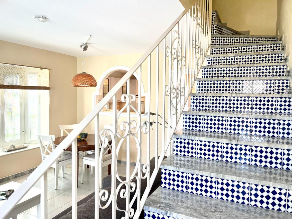 Fabulous Vacation In A 2 Bedroom Townhouse With 2 Terraces Overlooking The Sea, Suitable For 6 People 3 Swimming Pools Tennis And 200 Mts From The Sea El Faro Eksteriør billede